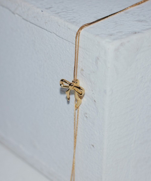 ANU（アヌ）の「lian’s ribbon loop tie - リアンズリボンループタイ（ネックレス・レディース・シルバー/ゴールド・FREE）」の14枚目の写真