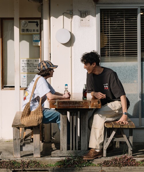 COLEMAN（コールマン）の「Coleman/コールマン Coleman×matsui×FREAK'S STORE 別注 コールマン matsui camp  バックプリント クルーネック 半袖Tシャツ（Tシャツ/カットソー・メンズ・ホワイト/ブラウン/グレー/チャコールグレー・MEDIUM/LARGE）」の8枚目の写真
