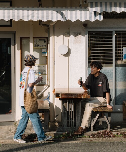 COLEMAN（コールマン）の「Coleman/コールマン Coleman×matsui×FREAK'S STORE 別注 コールマン matsui camp  バックプリント クルーネック 半袖Tシャツ（Tシャツ/カットソー・メンズ・ホワイト/ブラウン/グレー/チャコールグレー・MEDIUM/LARGE）」の10枚目の写真