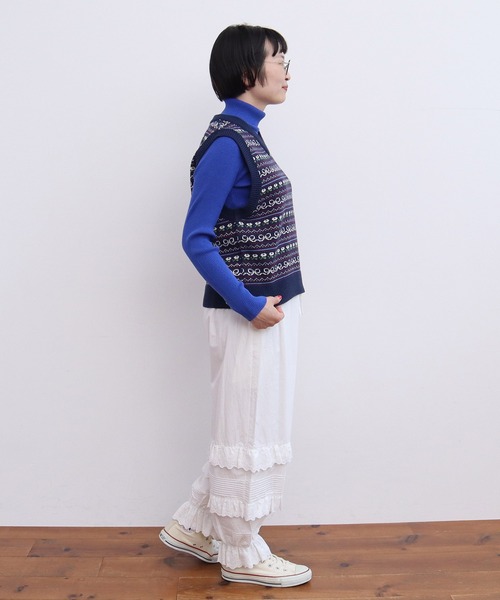 CHILD WOMAN（チャイルドウーマン）の「☆アクリル/ウール ファンシー柄ベスト（ベスト・レディース・ネイビー/アイボリー・FREE）」の21枚目の写真