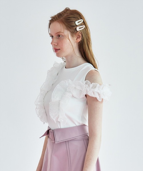 REDYAZEL（レディアゼル）の「2WAYフリルトップス（Tシャツ/カットソー・レディース・オフホワイト/ライトグレー/ブラック・FREE）」の5枚目の写真