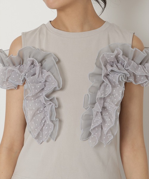 REDYAZEL（レディアゼル）の「2WAYフリルトップス（Tシャツ/カットソー・レディース・オフホワイト/ライトグレー/ブラック・FREE）」の21枚目の写真