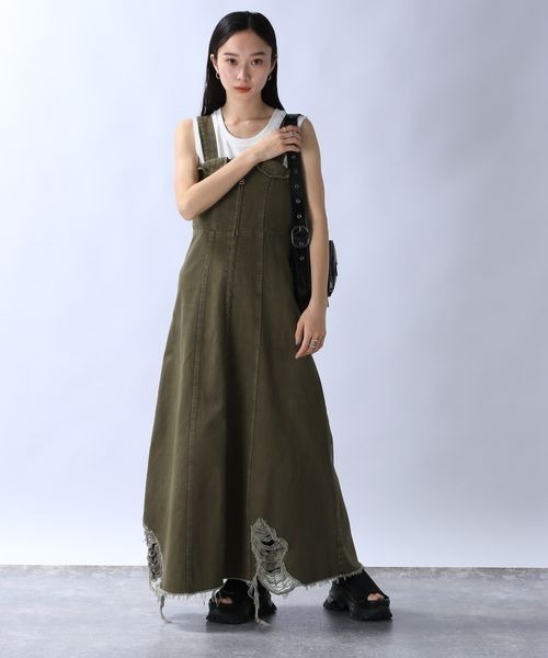 JEANASIS(ジーナシス)の「クラッシュデニムジャンスカ/129908(ジャンパースカート・レディース・ブルー系その他/カーキ系/ブラック系その他・FREE)」の6枚目の写真