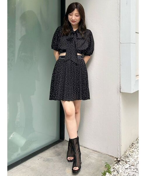 MERCURYDUO（マーキュリーデュオ）の「ロゴラインゴムプリーツスカート（スカート・レディース・オフホワイト/ブラック・MEDIUM/SMALL）」の14枚目の写真