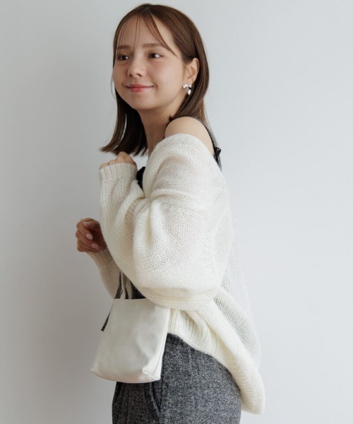 flower(フラワー)の「スパークルニットカーディガン(ニット/セーター・レディース・ホワイト/グレー/レッド・FREE)」の17枚目の写真