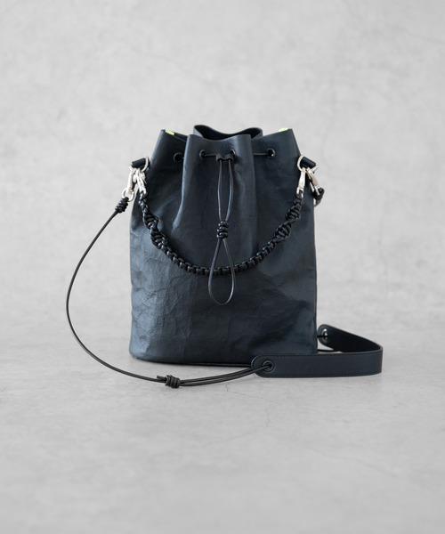 Senti(センティ)の「SENTI センティ / Dyneema Leather DRAWSTRING 2WAYBAG ダイニーマレザードローストリングショルダーバッグ / 3026(ショルダーバッグ・メンズ・ブラック/ブラック系その他・FREE)」の12枚目の写真