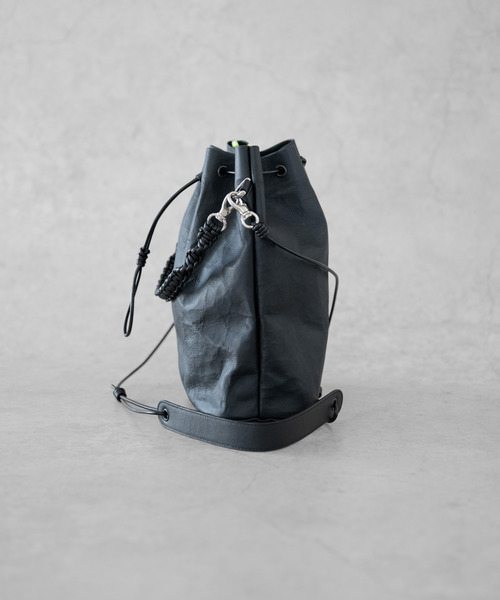 Senti(センティ)の「SENTI センティ / Dyneema Leather DRAWSTRING 2WAYBAG ダイニーマレザードローストリングショルダーバッグ / 3026(ショルダーバッグ・メンズ・ブラック/ブラック系その他・FREE)」の13枚目の写真