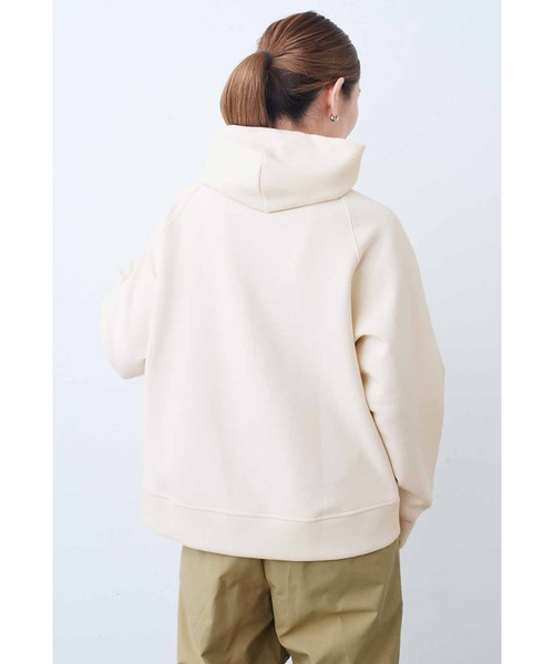 IEDIT（イディット）の「ＩＥＤＩＴ　小森美穂子さんコラボ　ダンボールカットソー素材のフロントスナップフーディープルオーバー〈アイボリー〉（パーカー・レディース・アイボリー・MEDIUM/X-LARGE/LARGE/XX-LARGE/SMALL）」の6枚目の写真