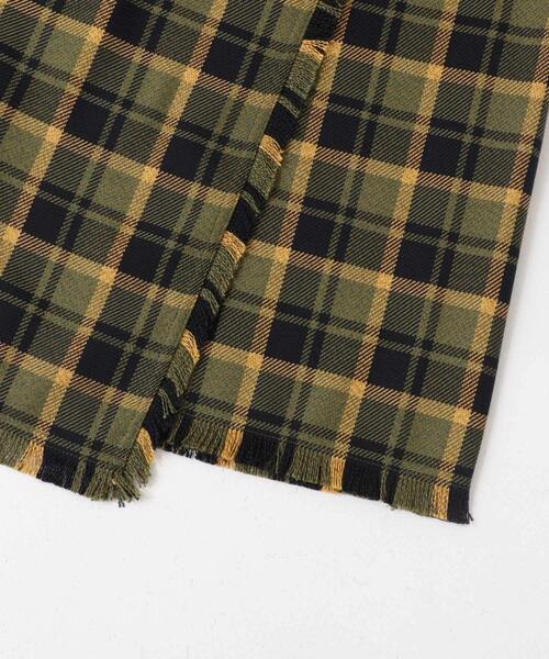 URBAN RESEARCH DOORS(アーバンリサーチドアーズ)の「フリンジチェックラップストレートスカート(スカート・レディース・グリーン系その他/ブラウン系その他・MEDIUM)」の17枚目の写真