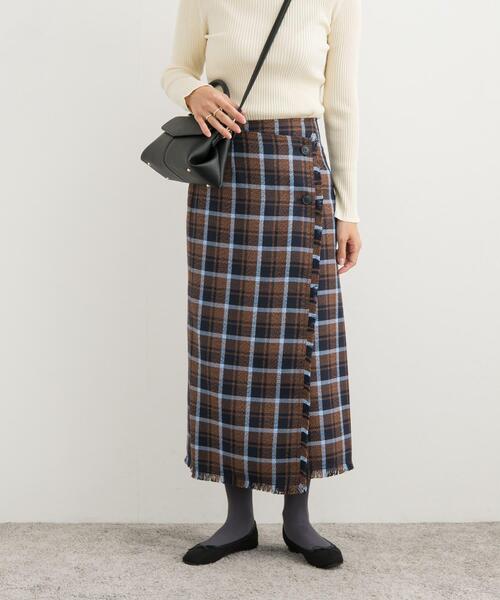 URBAN RESEARCH DOORS(アーバンリサーチドアーズ)の「フリンジチェックラップストレートスカート(スカート・レディース・グリーン系その他/ブラウン系その他・MEDIUM)」の19枚目の写真