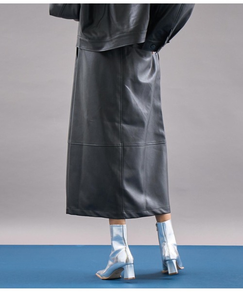 Settimissimo（セッティミッシモ）の「ヴィンテージ加工レザーライクロングスカート（スカート・レディース・ブラウン/ブラック・FREE）」の6枚目の写真