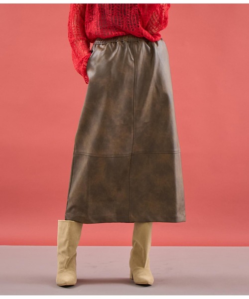 Settimissimo（セッティミッシモ）の「ヴィンテージ加工レザーライクロングスカート（スカート・レディース・ブラウン/ブラック・FREE）」の10枚目の写真