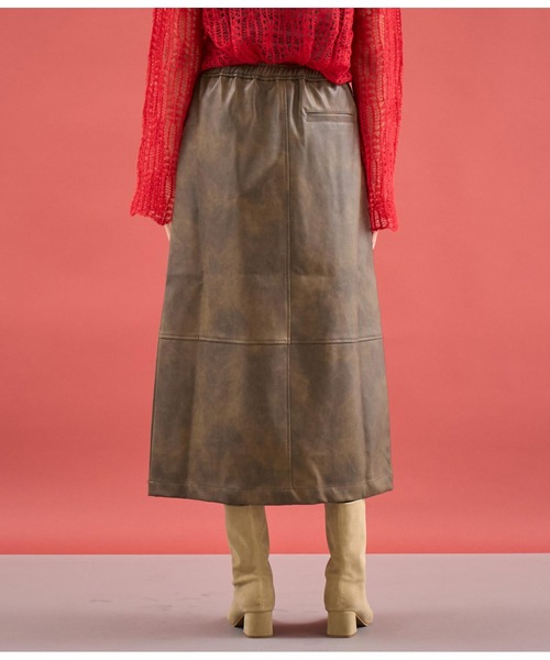 Settimissimo（セッティミッシモ）の「ヴィンテージ加工レザーライクロングスカート（スカート・レディース・ブラウン/ブラック・FREE）」の18枚目の写真