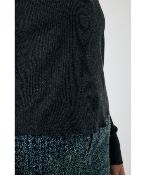 MOUSSY(マウジー)の「HENRY NECK ロングスリーブTシャツ(Tシャツ/カットソー・レディース・レッド/オフホワイト/チャコールグレー・FREE)」の13枚目の写真