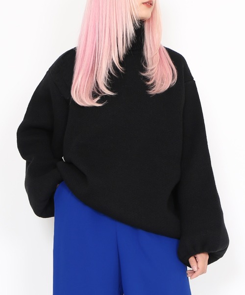 PUNYUS（プニュズ）の「タートルネックオーバーニット（ニット/セーター・レディース・杢グレー/ブラック/イエロー/ピンク・3/4）」の5枚目の写真