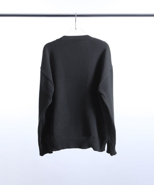 ZIP FIVE -White Line-(ジップファイブホワイトライン)の「【White Line】 リラックスフィット ハイゲージ Vネック ニット(ニット/セーター・メンズ・オフホワイト/ブラック/チャコール・MEDIUM/LARGE/X-LARGE)」の6枚目の写真