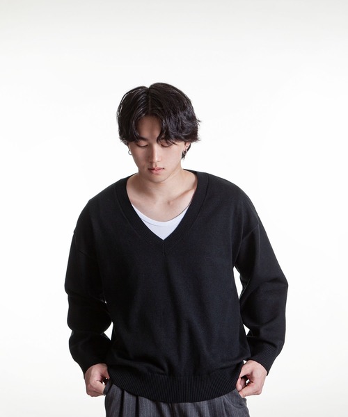 ZIP FIVE -White Line-(ジップファイブホワイトライン)の「【White Line】 リラックスフィット ハイゲージ Vネック ニット(ニット/セーター・メンズ・オフホワイト/ブラック/チャコール・MEDIUM/LARGE/X-LARGE)」の19枚目の写真