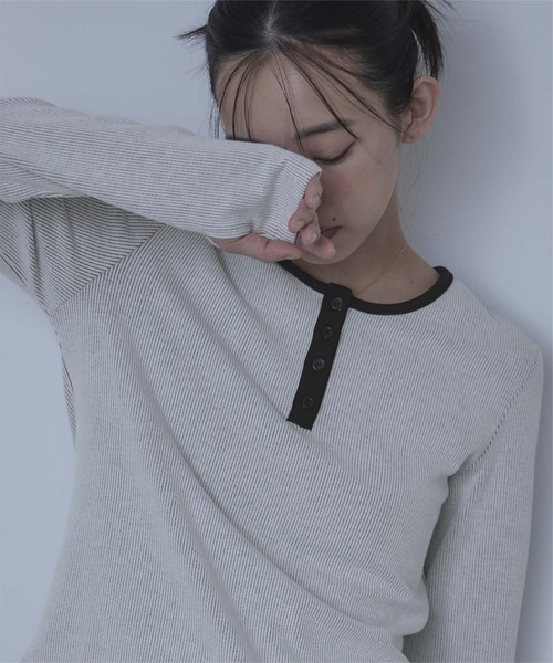 miette(ミエット)の「ヘンリーネックリブトップス(Tシャツ/カットソー・レディース・グレー/ホワイト/ブラック・FREE)」の6枚目の写真