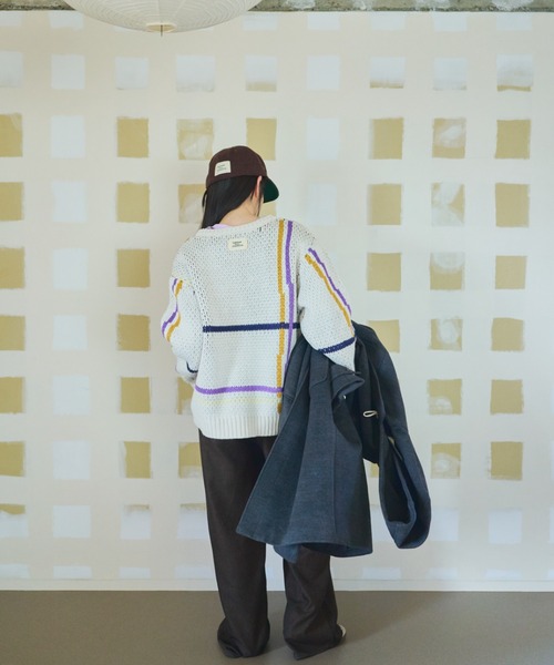 common gull products.（コモンガルプロダクツ）の「ふところのチェックニット（ニット/セーター・レディース・ブラック系/ホワイト系/ブラウン系・MEDIUM/LARGE）」の4枚目の写真