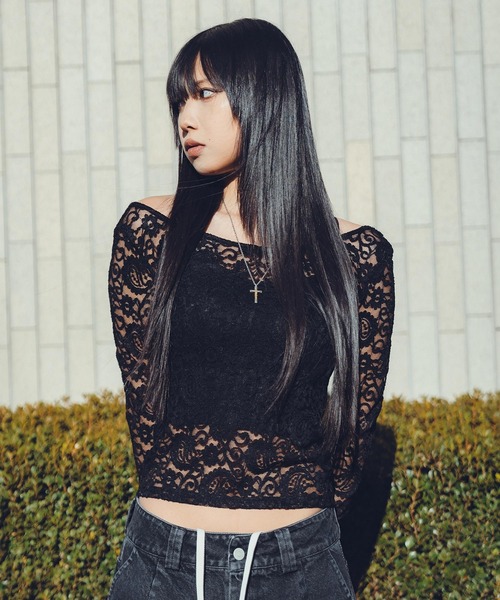Subciety(サブサエティ)の「Paisley lace top【WOMEN】(Tシャツ/カットソー・レディース・ブラック/ホワイト・FREE)」の2枚目の写真