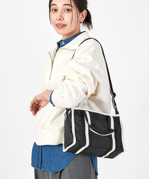 LeSportsac（レスポートサック）の「SM TOP HANDLE TOTE スペクテイターブラック（ショルダーバッグ・メンズ）」