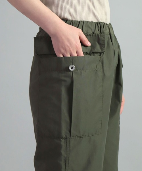 OMNIGOD（オムニゴッド）の「[OMNIGOD womens / オムニゴッド] NCウェザー ワイドイージーカーゴパンツ（カーゴパンツ・レディース・オリーブ/ゴールド・0）」の15枚目の写真