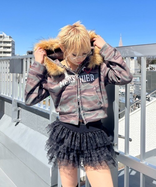 XU(エックスユー)の「【Never mind the XU】camouflage fur hood zipup hoodie / 【ネバーマインド ザ エックスユー】カモフラージュファーフードジップアップパーカー(パーカー・レディース・カモフラージュ・ONE SIZE)」の10枚目の写真