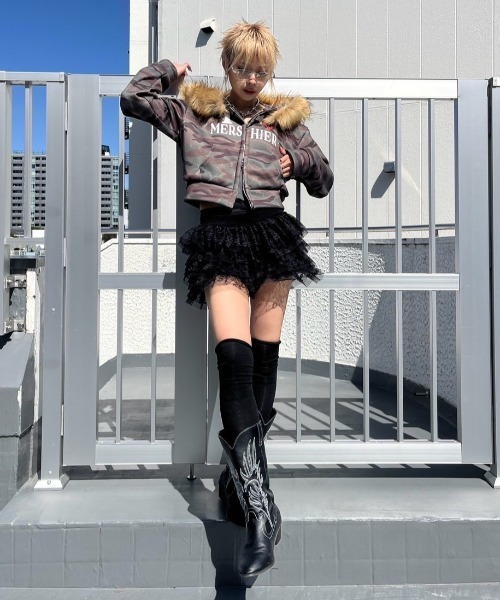 XU(エックスユー)の「【Never mind the XU】camouflage fur hood zipup hoodie / 【ネバーマインド ザ エックスユー】カモフラージュファーフードジップアップパーカー(パーカー・レディース・カモフラージュ・ONE SIZE)」の7枚目の写真
