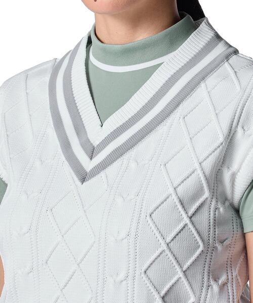 UNDER ARMOUR(アンダーアーマー)の「UAドライブ Vネック セーター ベスト(ゴルフ/レディース)(ベスト・レディース・ホワイト・M/L/S/XL)」の4枚目の写真