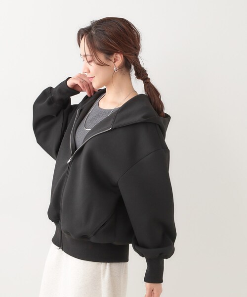 Cutie Blonde(キューティーブロンド)の「季節の変わり目に頼れる ダブルZIPダンボールパーカー(カーディガン/ボレロ・レディース・オフホワイト/ブラック/ライトグレー・00)」の4枚目の写真