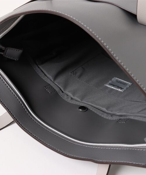 Legato Largo(レガートラルゴ)の「Legato Largo / かるいかばんPC収納付縦型トート / LG-P0120(トートバッグ・レディース・ブルー系その他/アイボリー/キャメル/ベージュ系その他/ブラック/ダークブラウン/ラベンダー/オリーブ/ベージュ・ONESIZE)」の16枚目の写真