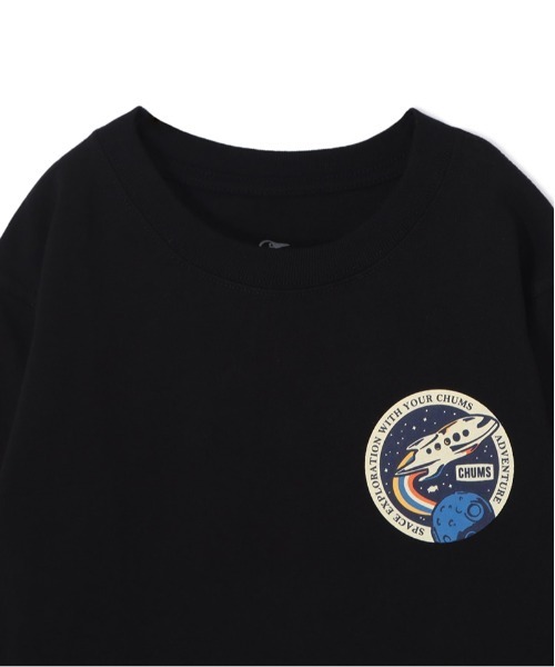 CHUMS(チャムス)の「【CHUMS】 Kids Space Exploration L/S T-Shirt キッズ スペースエクスプロアレイション ロングスリーブティーシャツ(Tシャツ/カットソー・キッズ・ホワイト/ブラック/ブルー/グレー・X-LARGE/LARGE/MEDIUM)」の6枚目の写真