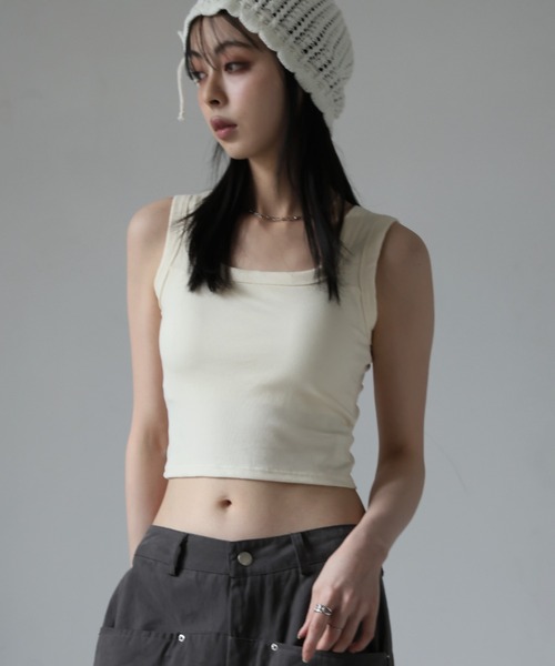 Ulysses(ユリシス)の「【ブラトップ】カップ付きスクエアネックタンクトップ(タンクトップ・レディース・ブラック/グレー/オフホワイト/グリーン/ブラウン・M/L)」の2枚目の写真