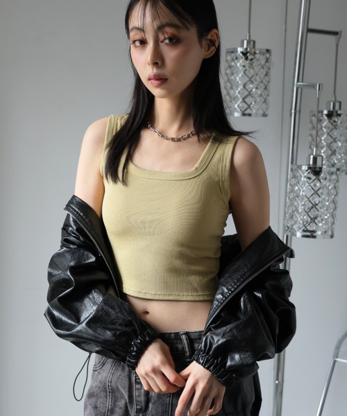 Ulysses(ユリシス)の「【ブラトップ】カップ付きスクエアネックタンクトップ(タンクトップ・レディース・ブラック/グレー/オフホワイト/グリーン/ブラウン・M/L)」の5枚目の写真