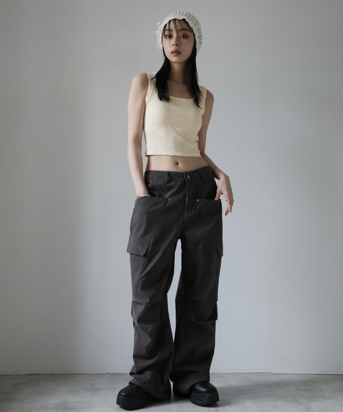 Ulysses(ユリシス)の「【ブラトップ】カップ付きスクエアネックタンクトップ(タンクトップ・レディース・ブラック/グレー/オフホワイト/グリーン/ブラウン・M/L)」の6枚目の写真