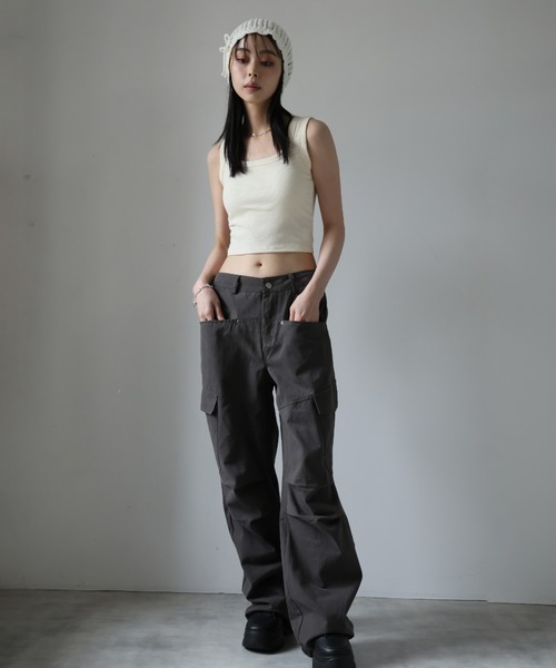 Ulysses(ユリシス)の「【ブラトップ】カップ付きスクエアネックタンクトップ(タンクトップ・レディース・ブラック/グレー/オフホワイト/グリーン/ブラウン・M/L)」の7枚目の写真