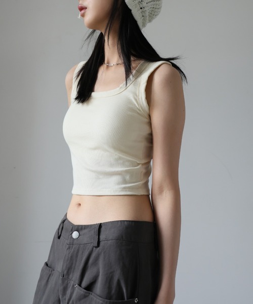 Ulysses(ユリシス)の「【ブラトップ】カップ付きスクエアネックタンクトップ(タンクトップ・レディース・ブラック/グレー/オフホワイト/グリーン/ブラウン・M/L)」の10枚目の写真