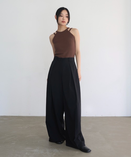 hellam（へラム）の「クレープ タックワイドパンツ（その他パンツ・レディース・グレー/アイボリー/ブラック/グレイッシュベージュ・FREE）」の3枚目の写真