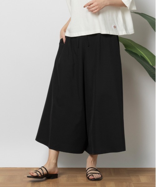 Right-on(ライトオン)の「Other(ソノタ)【レディース】「SARARI」スカンツ(その他パンツ・レディース・ブラック/ホワイト×ブラック/カーキブラウン・M/L/S)」の1枚目の写真
