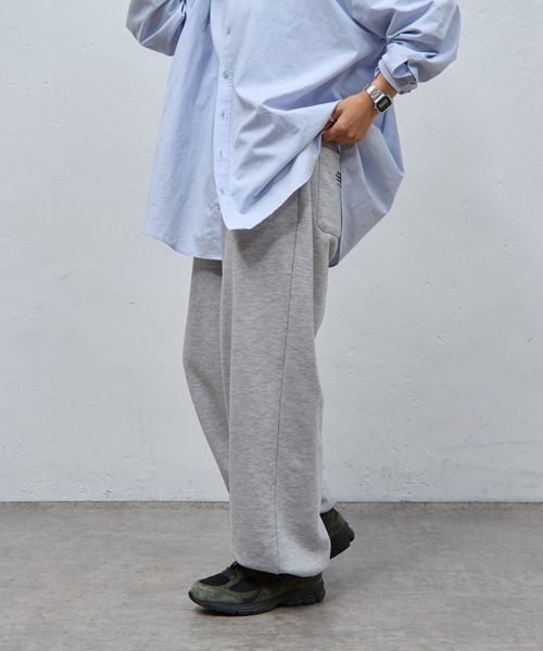 COLONY 2139（コロニートゥーワンスリーナイン）の「ポケット刺繍スウェットパンツ（スウェットパンツ・レディース・グレー・FREE）」の3枚目の写真