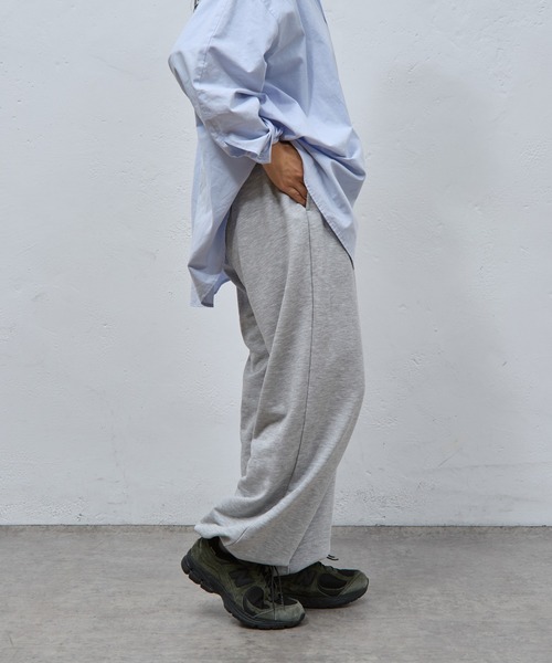 COLONY 2139（コロニートゥーワンスリーナイン）の「ポケット刺繍スウェットパンツ（スウェットパンツ・レディース・グレー・FREE）」の4枚目の写真