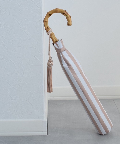 utatane(ウタタネ)の「折りたたみ日傘 完全遮光100% 晴雨兼用 2段折り ストライプ バンブーハンドル(折りたたみ傘・レディース・セージグリーン/ターコイズブルー/テラコッタ/コーラルピンク・FREE)」の1枚目の写真