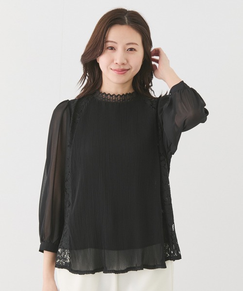 Jayro(ジャイロ)の「レースプリーツハイネックプルオーバー(シャツ/ブラウス・レディース・ホワイト/ラベンダー/ブラック/サックスブルー/グレー・M)」の6枚目の写真