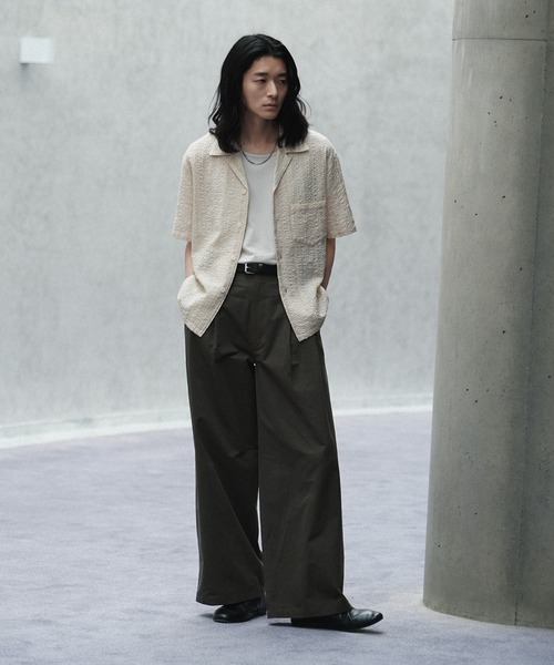 WYM LIDNM(ウィム バイ リドム)の「HIGH COUNT COTTON WIDE FLARE SLACKS(スラックス・メンズ・チャコールグレー/オリーブ系・S/M/L)」の6枚目の写真