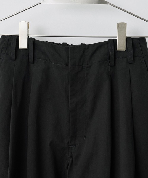 WYM LIDNM(ウィム バイ リドム)の「HIGH COUNT COTTON WIDE FLARE SLACKS(スラックス・メンズ・チャコールグレー/オリーブ系・S/M/L)」の19枚目の写真