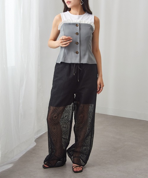 MAGASIN DE MODE Chou Chou（マガジンデモードシュシュ）の「【MAGASIN DE MODE Chou Chou】リネンタッチ×T/Cブロード フリル付きビスチェ XNN（キャミソール・レディース・グレー/ブラック/ライトベージュ・FREE）」の11枚目の写真