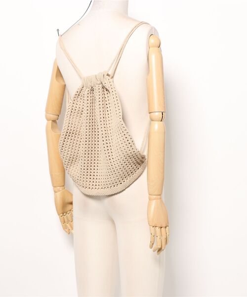 ammy.（エイミードット）の「【 ammy. / エイミードット 】  ナチュラル クロシェ編み ナップサック（バックパック/リュック・レディース・アイボリー/ベージュ・FREE）」の8枚目の写真