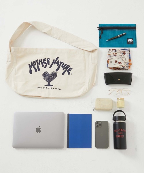 HOLLYWOOD RANCH MARKET(ハリウッドランチマーケット)の「MOTHER NATURE ニュースペーパーバッグ(ショルダーバッグ・メンズ・ネイビー・ONE SIZE)」の8枚目の写真