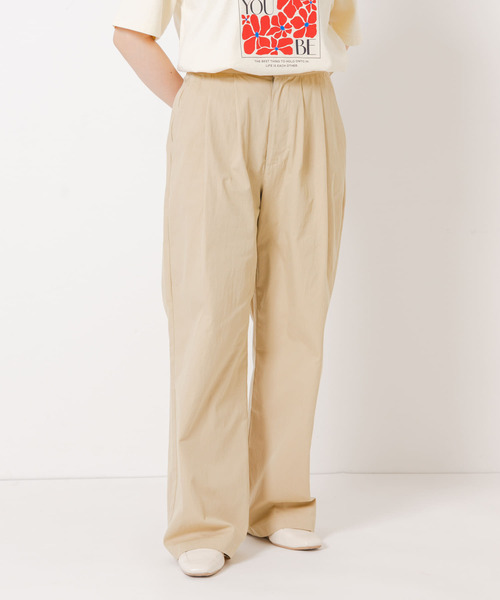 URBAN RESEARCH Sonny Label（アーバンリサーチサニーレーベル）の「ワイドストレートアジャストタックパンツ（その他パンツ・レディース・ベージュ/ブラック・36/38）」の20枚目の写真