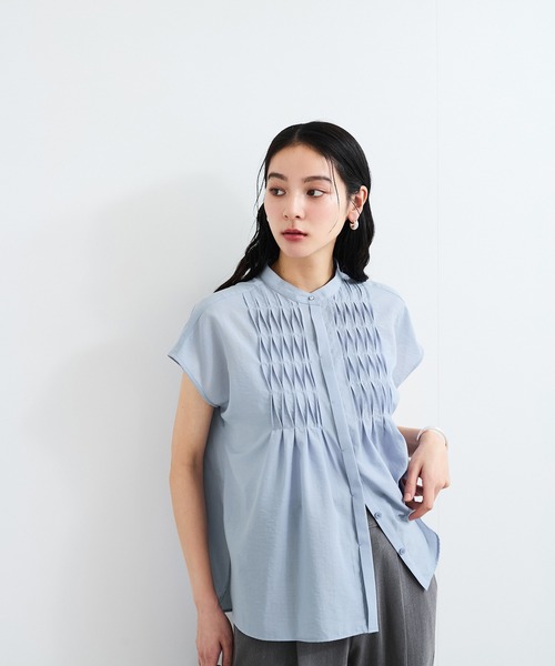 VIS(ビス)の「【接触冷感/洗える】気流染めスモッキングブラウス(シャツ/ブラウス・レディース・サックスブルー/ブラック/ピンク/オフホワイト/イエロー・FREE)」の22枚目の写真